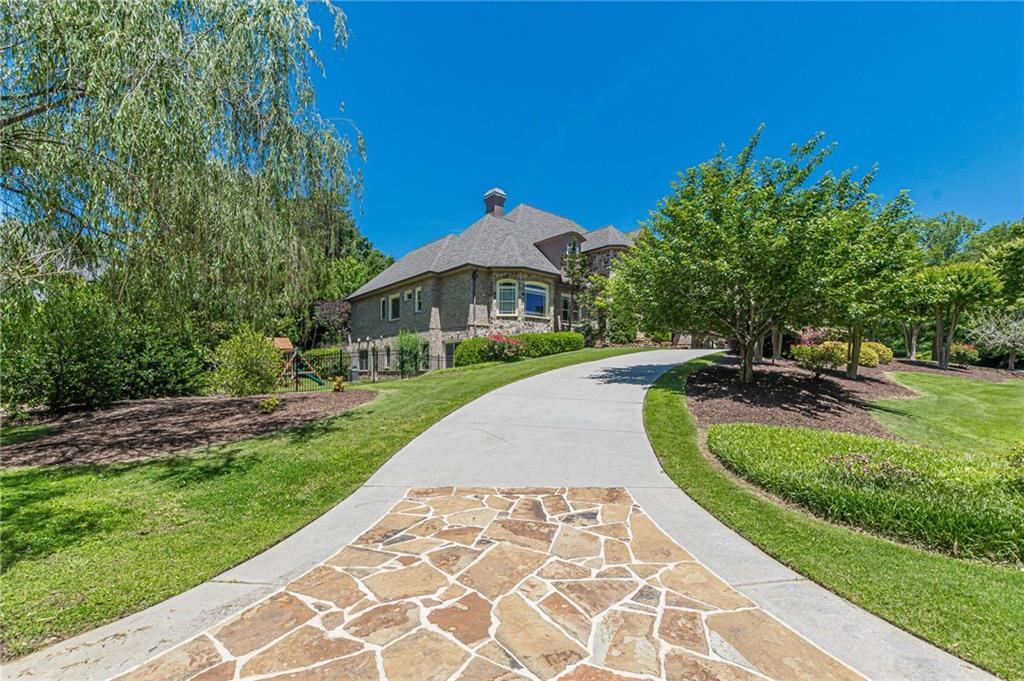 730 Glenairy Drive