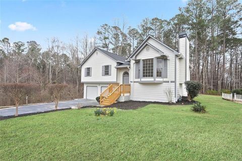 Homes For Sale - 700 Ladora Drive<br/> Dallas, GA 30157