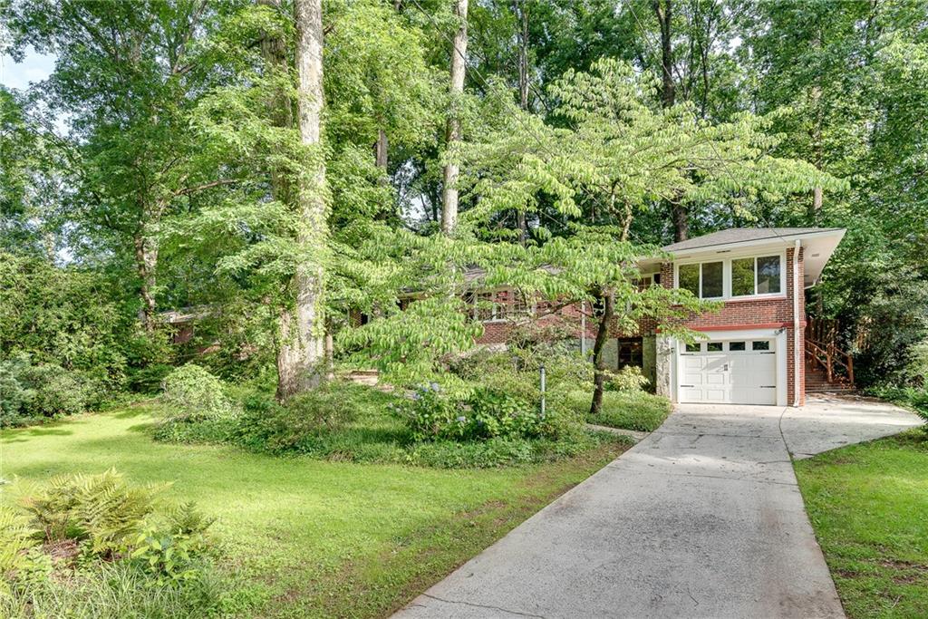 2167 Tanglewood Road