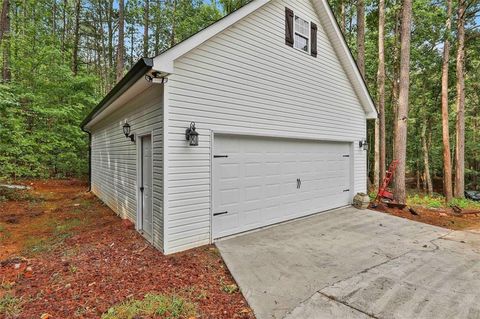 A home in Newnan