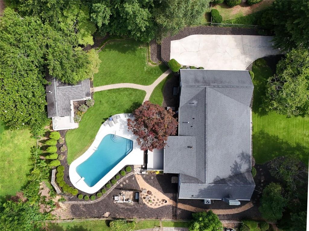 1615 LANCASTER Drive