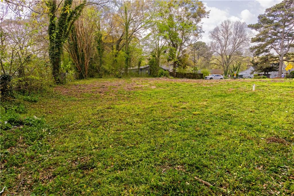 2132 Larchwood Road SW