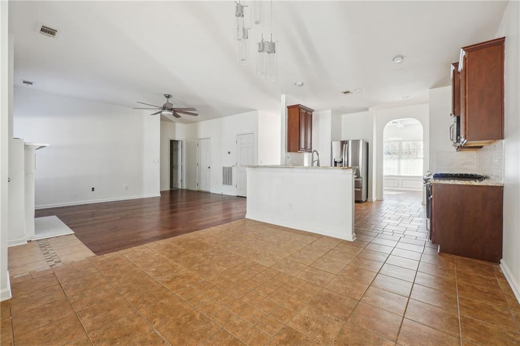 7434 Absinth Drive, Atlanta, Georgia image 12