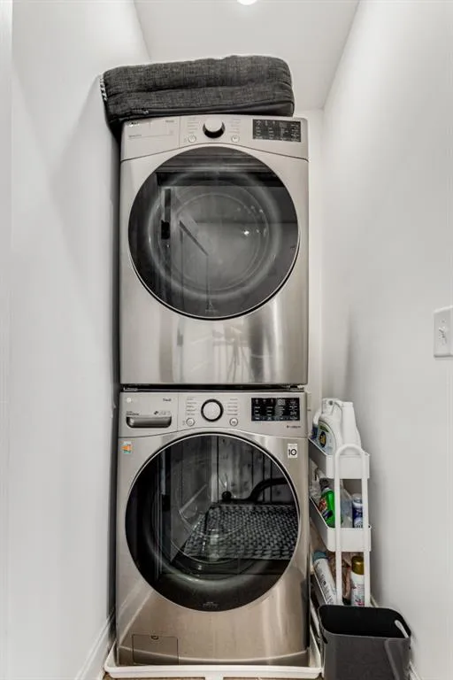 Atlanta, Georgia 30339, United States, 3 Bedrooms Bedrooms, ,4 BathroomsBathrooms,Residential,Active,28488