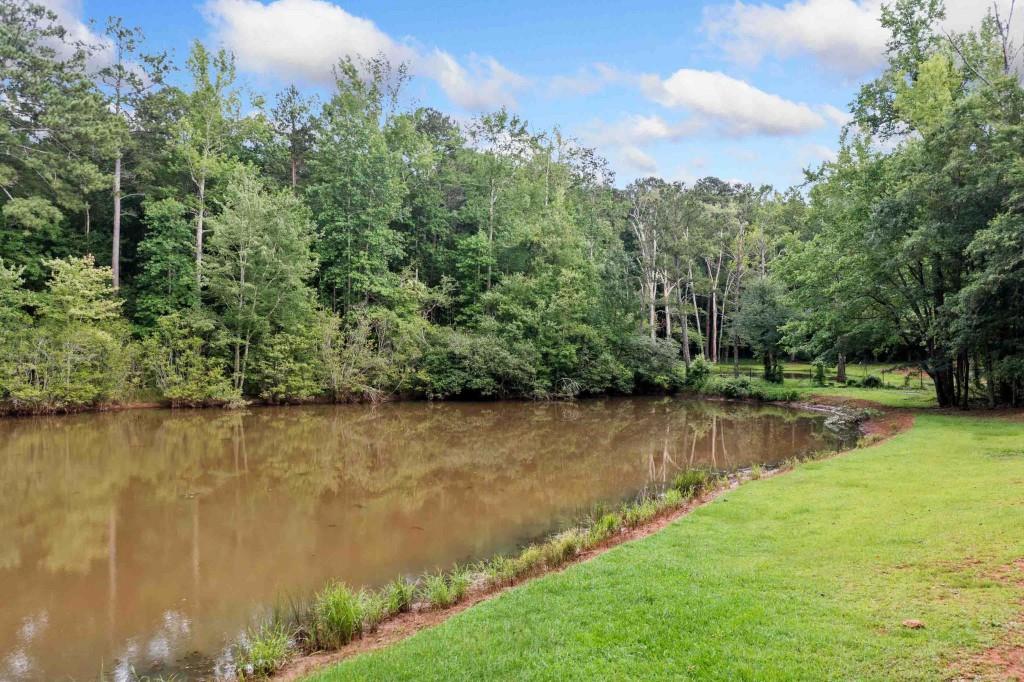 595 S Mount Carmel Road