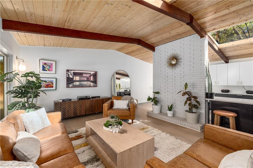 3727 Summitridge Drive