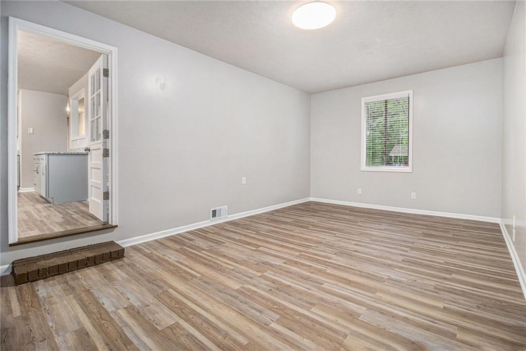 898 Doeskin Drive, Conyers, Georgia image 12