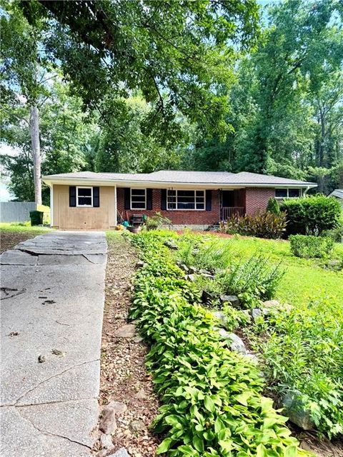 Homes For Sale - 3270 Bobolink Drive<br/> Decatur, GA 30032