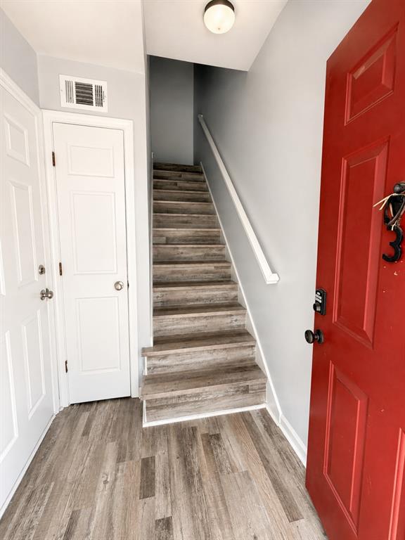 856 Saint Charles Avenue NE 3