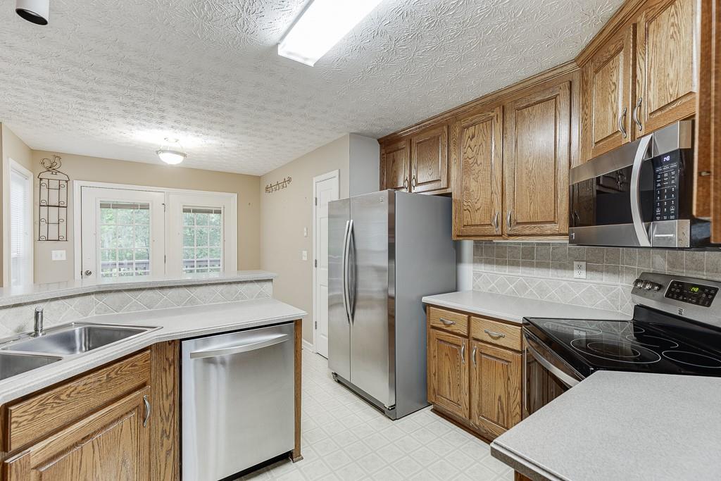 2682 Freemans Walk Path, Dacula, Georgia image 8
