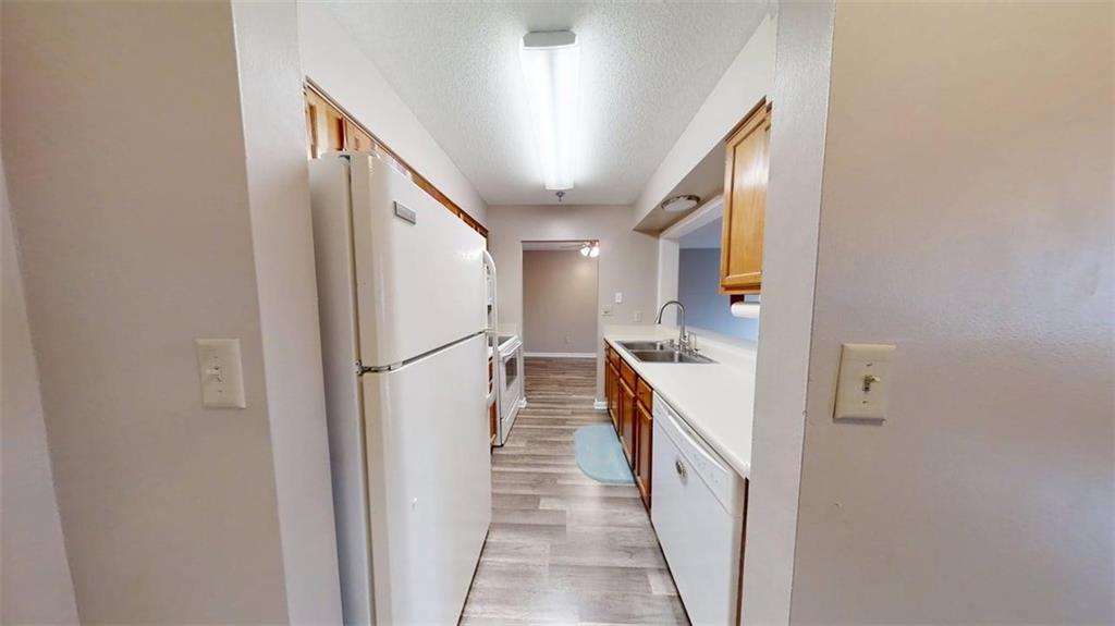 300 Johnson Ferry Road NE B503