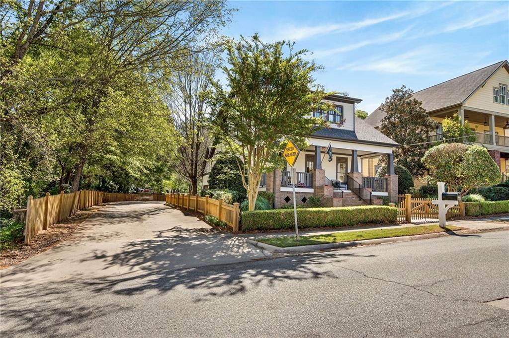 2587 Highland Avenue SE