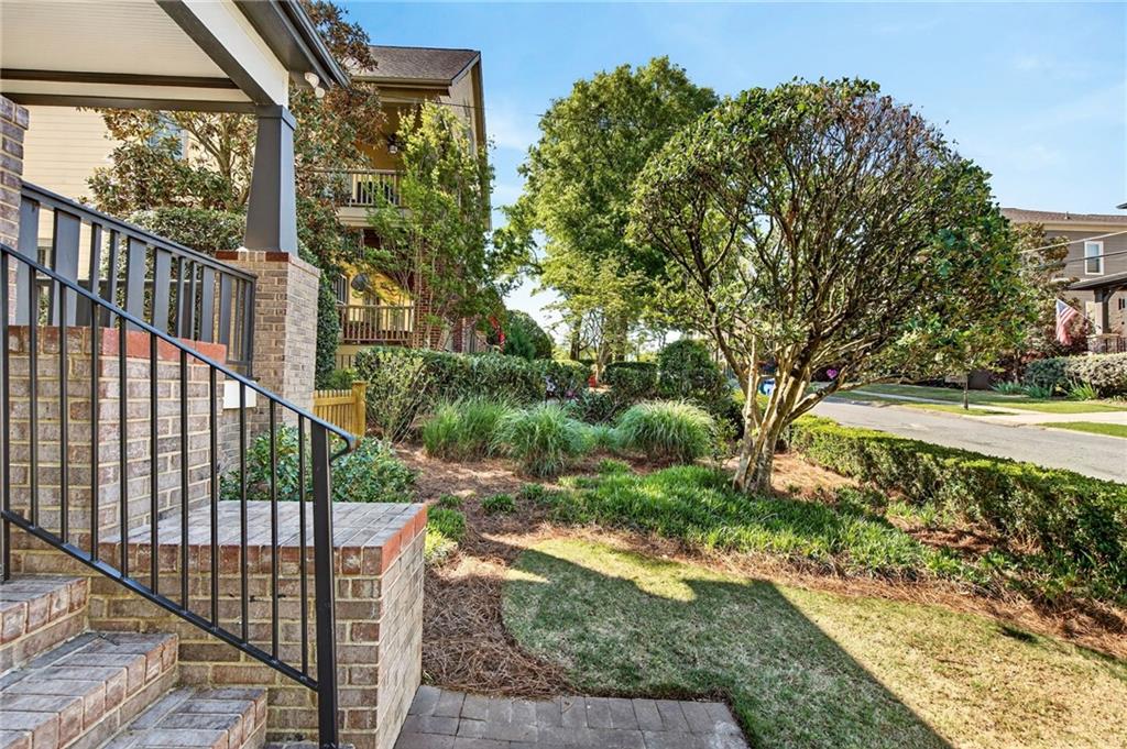 2587 Highland Avenue SE