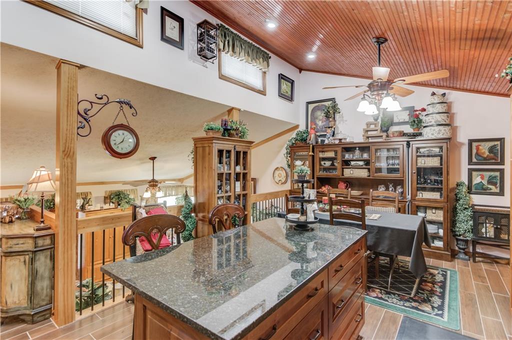 5494 Princeton Oaks Lane