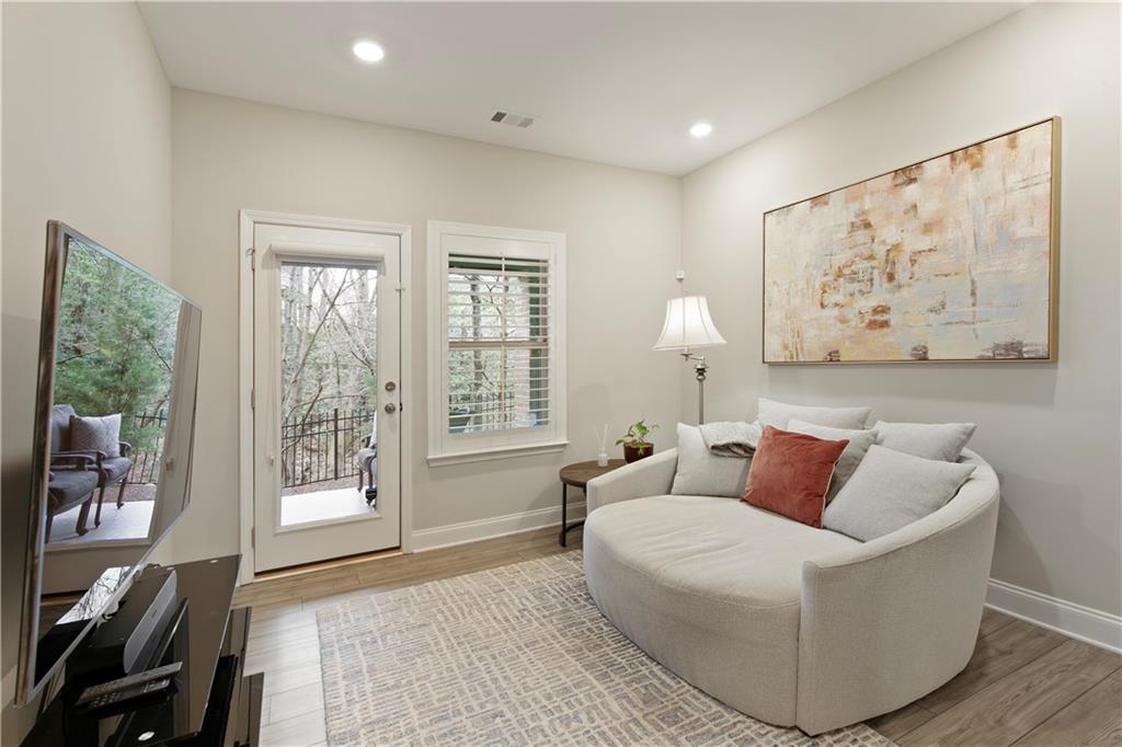 5047 Chesterfield Lane, Dunwoody, Georgia image 38