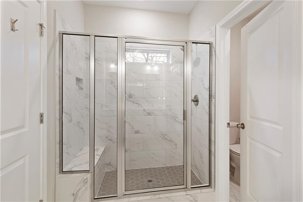 5047 Chesterfield Lane, Dunwoody, Georgia image 32