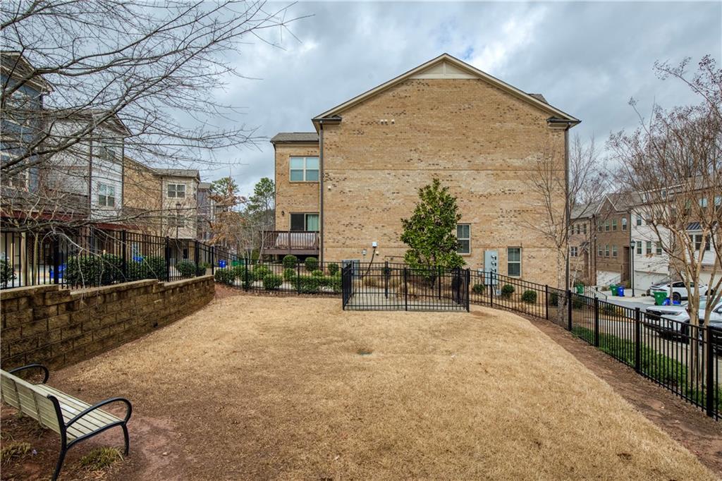 5047 Chesterfield Lane, Dunwoody, Georgia image 48