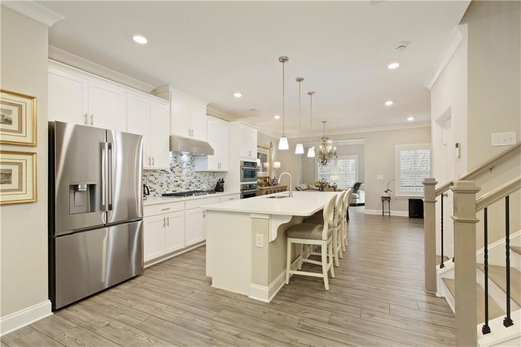 5047 Chesterfield Lane, Dunwoody, Georgia image 9