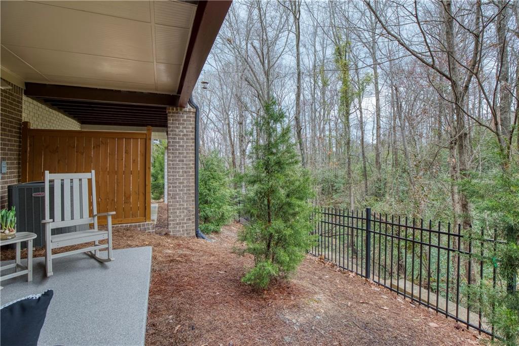 5047 Chesterfield Lane, Dunwoody, Georgia image 45