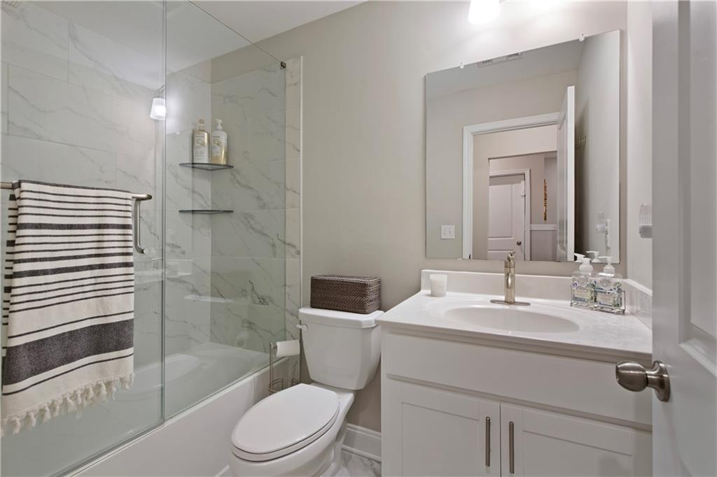 5047 Chesterfield Lane, Dunwoody, Georgia image 42