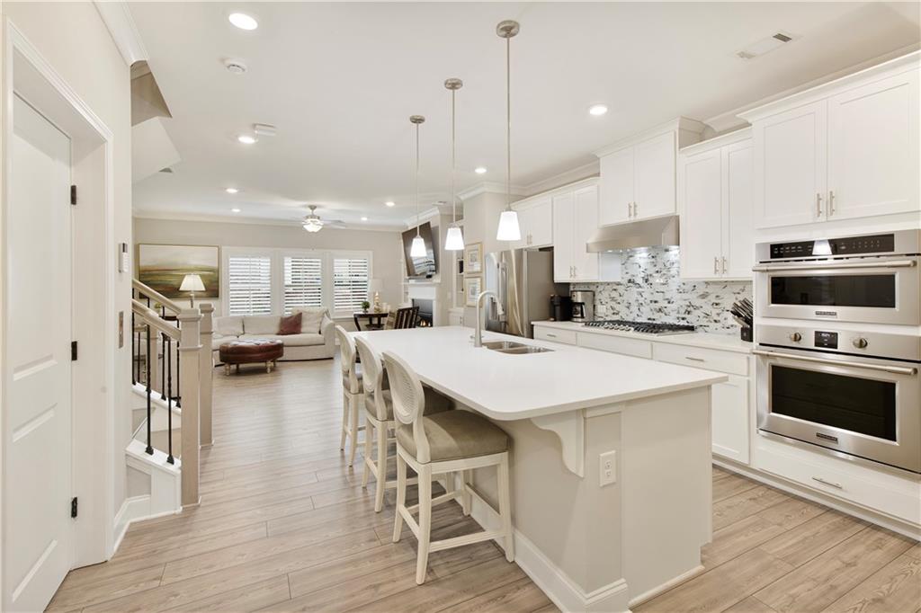 5047 Chesterfield Lane, Dunwoody, Georgia image 13