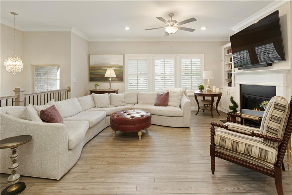 5047 Chesterfield Lane, Dunwoody, Georgia image 4