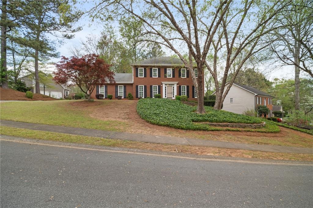 4292 Rocky Glen, Roswell, Georgia image 3