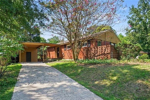 Homes For Sale - 5089 Fairmont Road<br/> Smyrna, GA 30082
