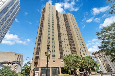 Condo For Sale - 300 Peachtree Street #2N<br/> Atlanta, GA 30308