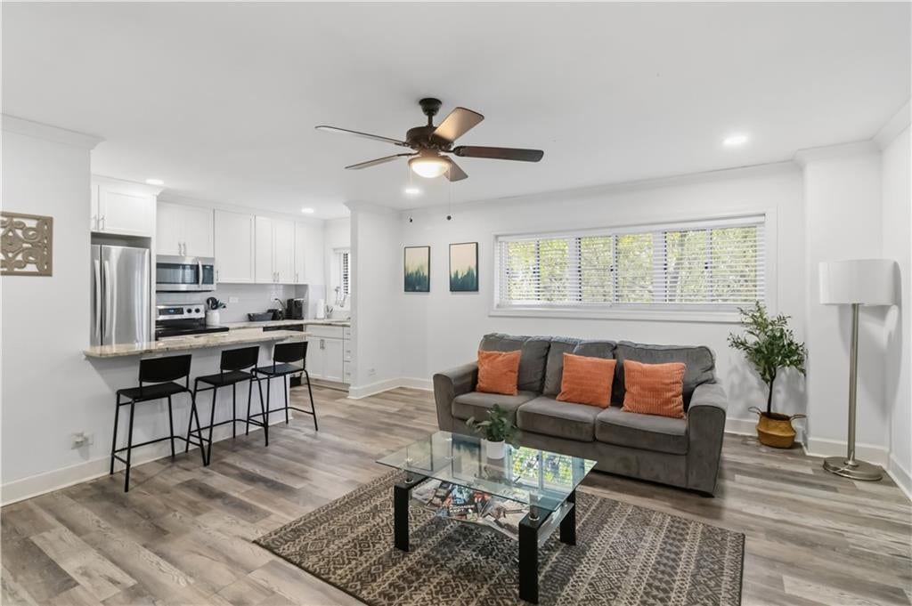 300 Peachtree Street NE 2N
