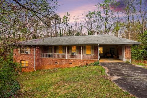 Homes For Sale - 2815 Indian Trail Drive<br/> Tucker, GA 30082