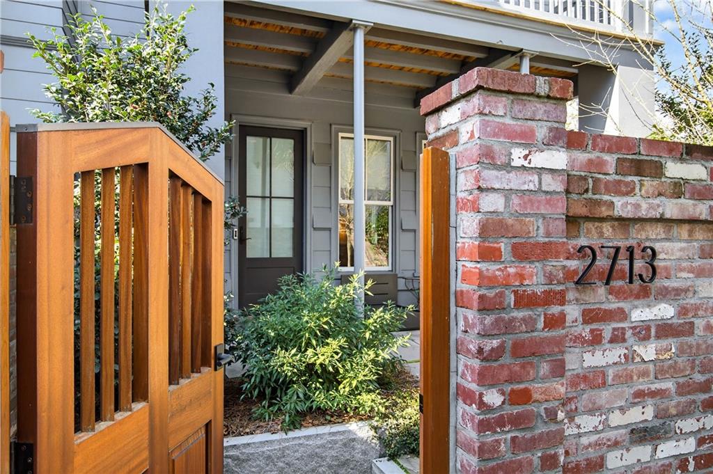 2713 Southwell Street NE