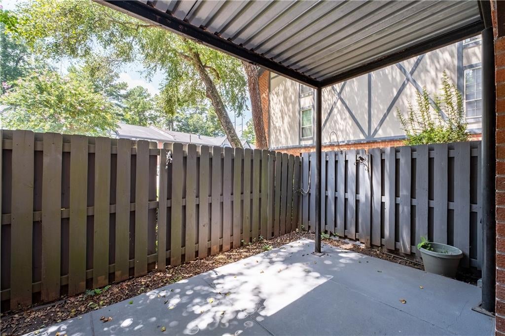 6851 Roswell Road K2
