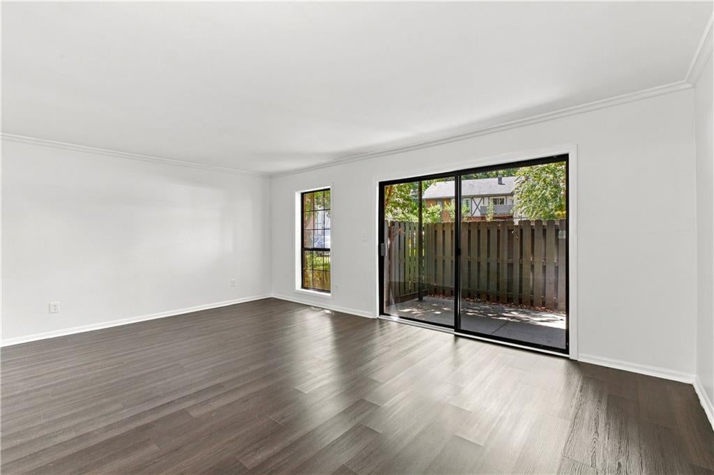 6851 Roswell Road K2