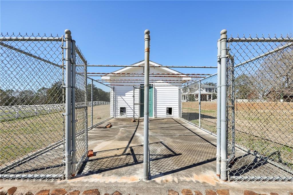 888 Highway 100, Greenville, Georgia image 17