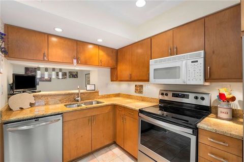 5180 Chemin De Vie Atlanta GA 30342