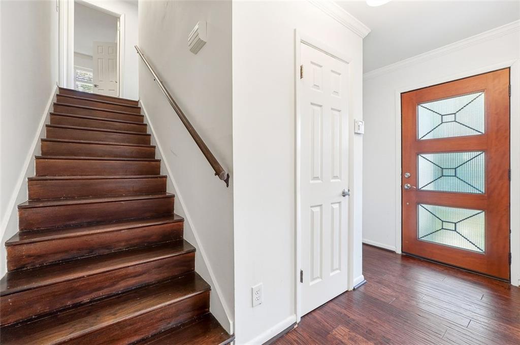 4832 VALLEY VIEW Court