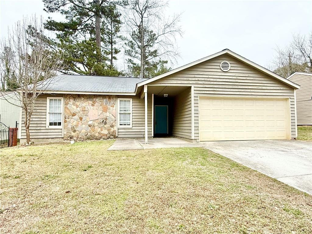 Photo of 5370 Ridge Forest Drive, Stone Mountain, GA 30083 (MLS # 7728306)