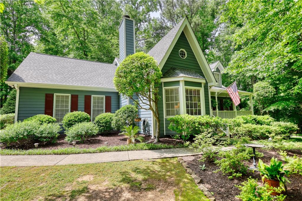 2165 Robin Hood Trail