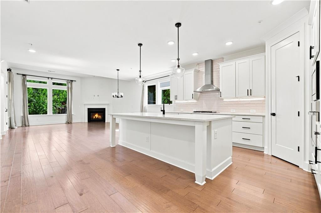 201 Floral Valley Drive