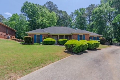 Homes For Rent - 2120 Weatherstone Circle<br/> Conyers, GA 30094