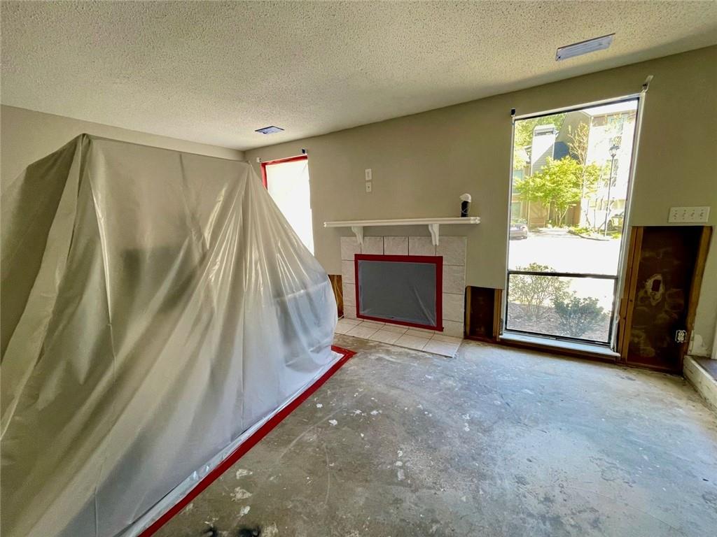 CHATTAHOOCHEE CHASE - Residential