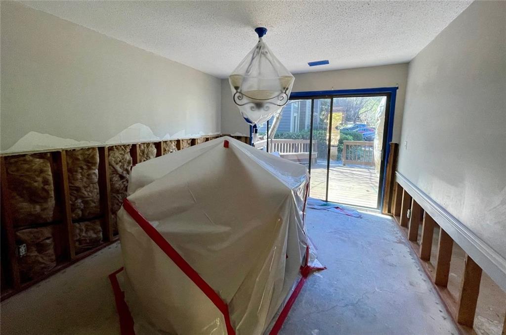 CHATTAHOOCHEE CHASE - Residential