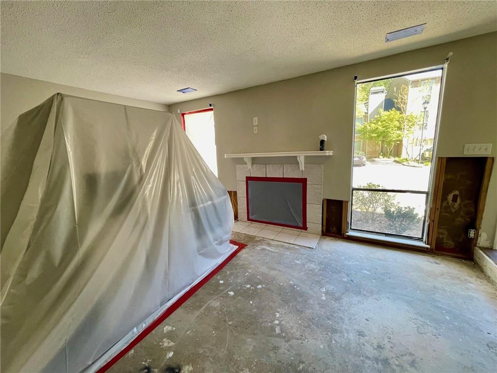 CHATTAHOOCHEE CHASE - Residential