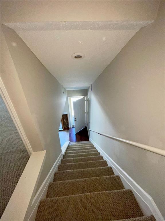CHATTAHOOCHEE CHASE - Residential