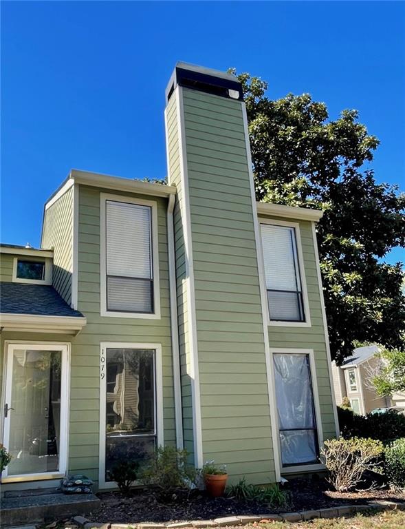 CHATTAHOOCHEE CHASE - Residential