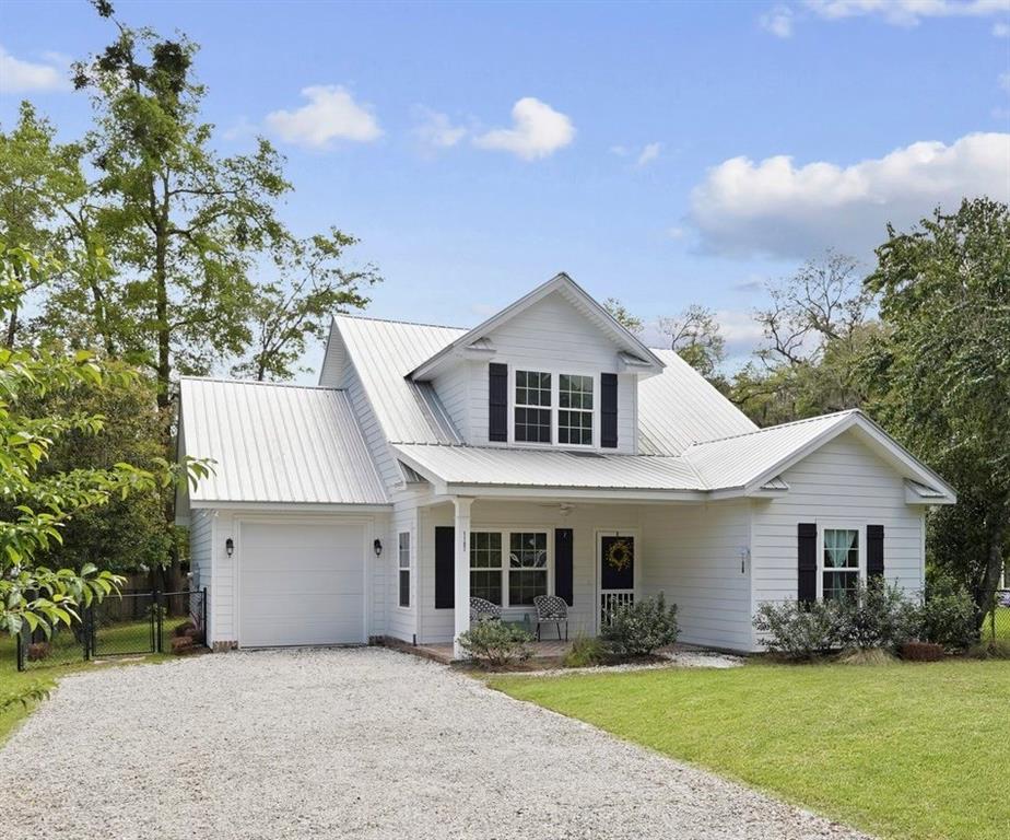 1107 Wayne Street, Darien, Georgia image 1
