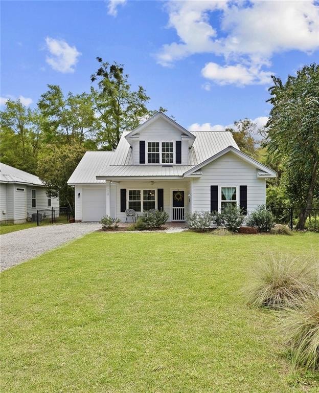 1107 Wayne Street, Darien, Georgia image 2