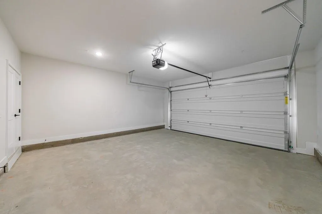 Alpharetta, Georgia 30009, United States, 4 Bedrooms Bedrooms, ,4 BathroomsBathrooms,Residential,Active,106922