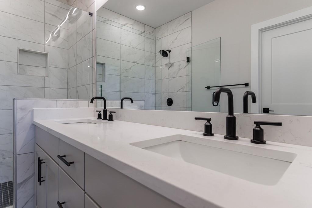The Gathering Alpharetta - Residential Lease